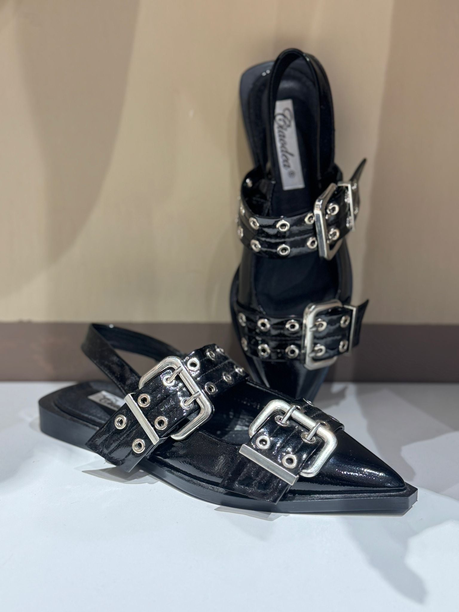 Slingback Dark